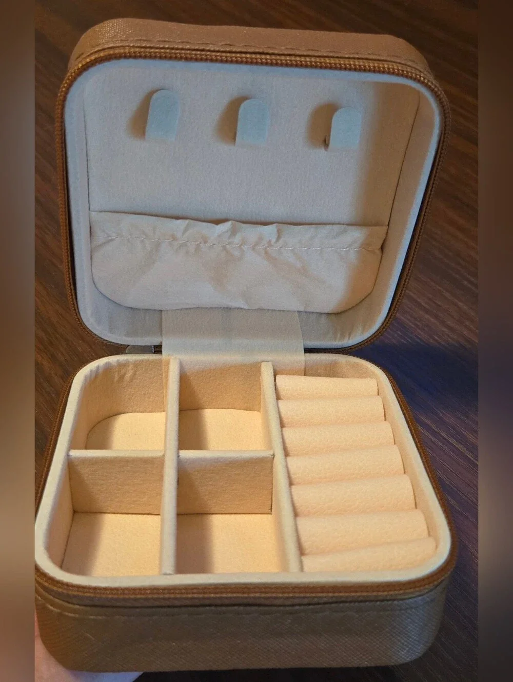 NWT Leather Tooled Sunflower Travel Jewelry Box